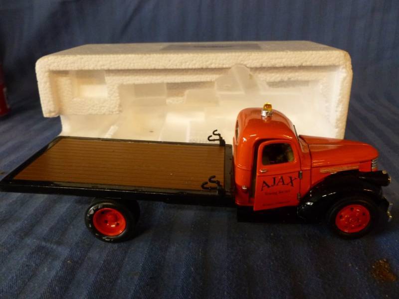 lot 118 image: Collector Truck