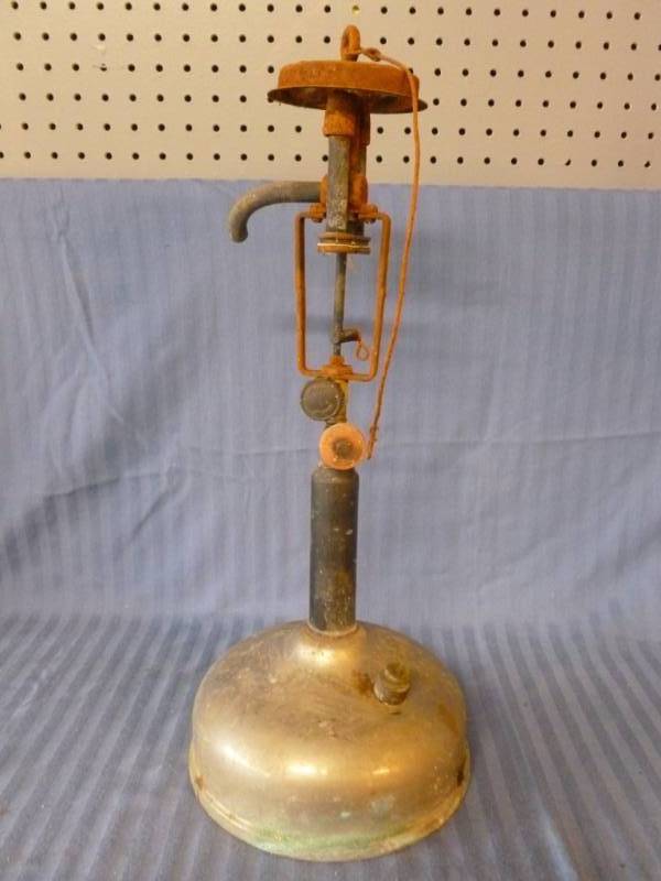 lot 125 image: Antique Lantern