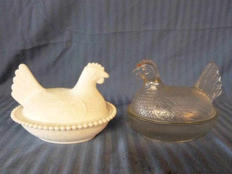 lot 134 image: Vintage Chicken On Nest