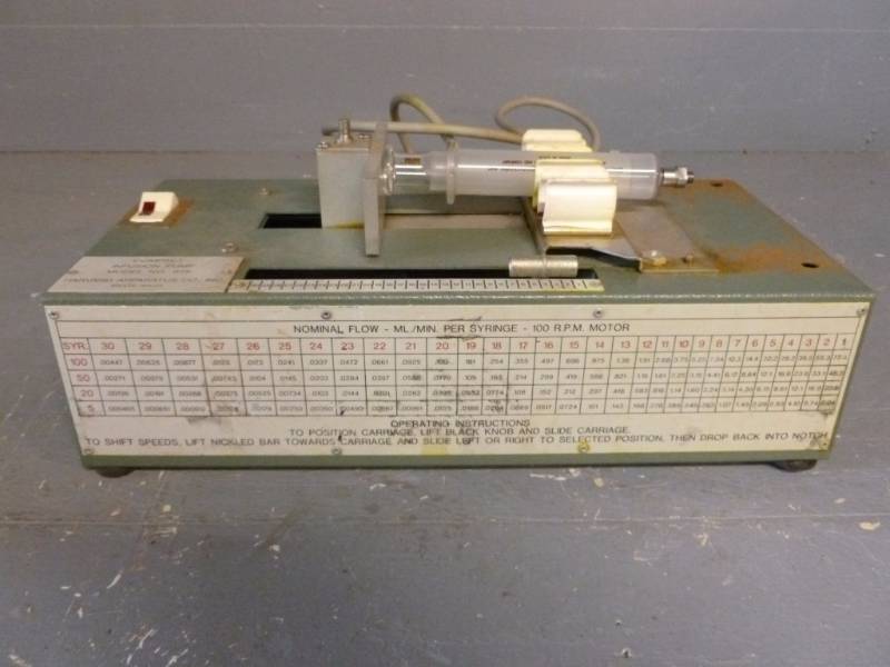 lot 144 image: Vintage Lab Equipment