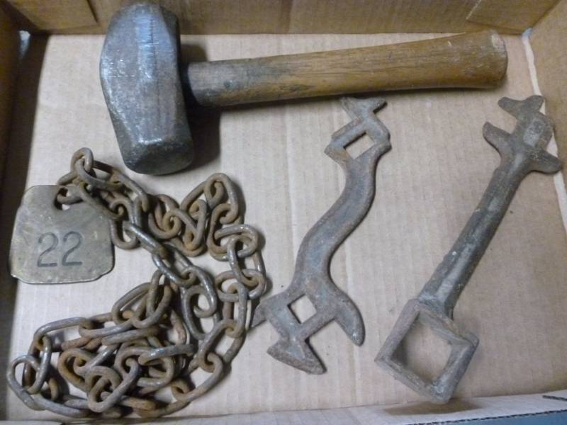 lot 202 image: Vintage Tools