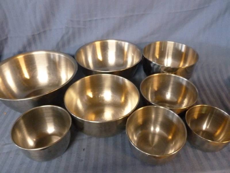 lot 224 image: Stainless Steel Bowl Set