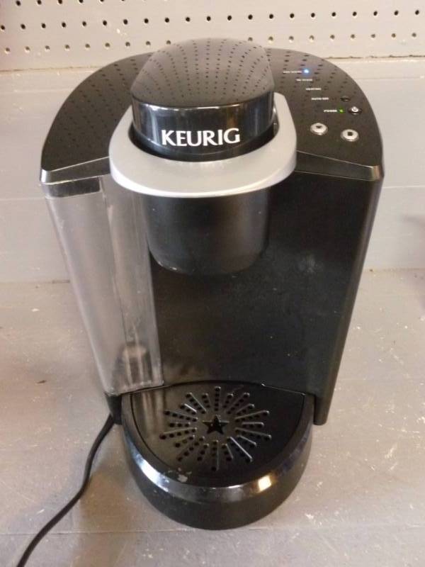 lot 225 image: Keurig Coffee Maker