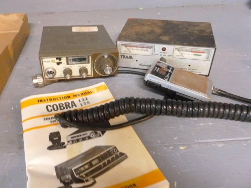 lot 229 image: Vintage CB Radio
