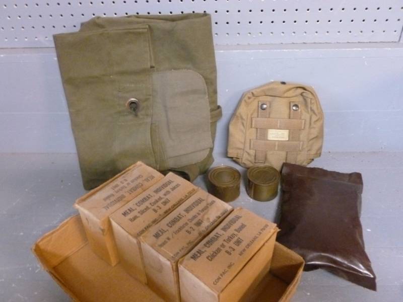 lot 234 image: Vintage Military Items