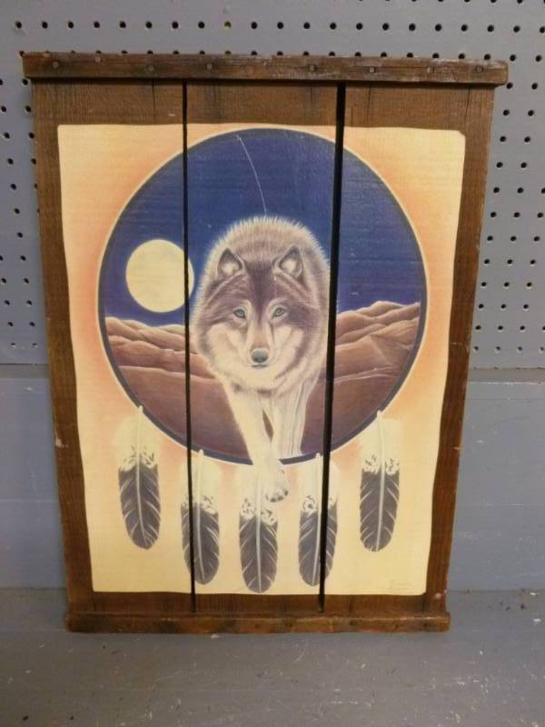 lot 250 image: Wall Decoration