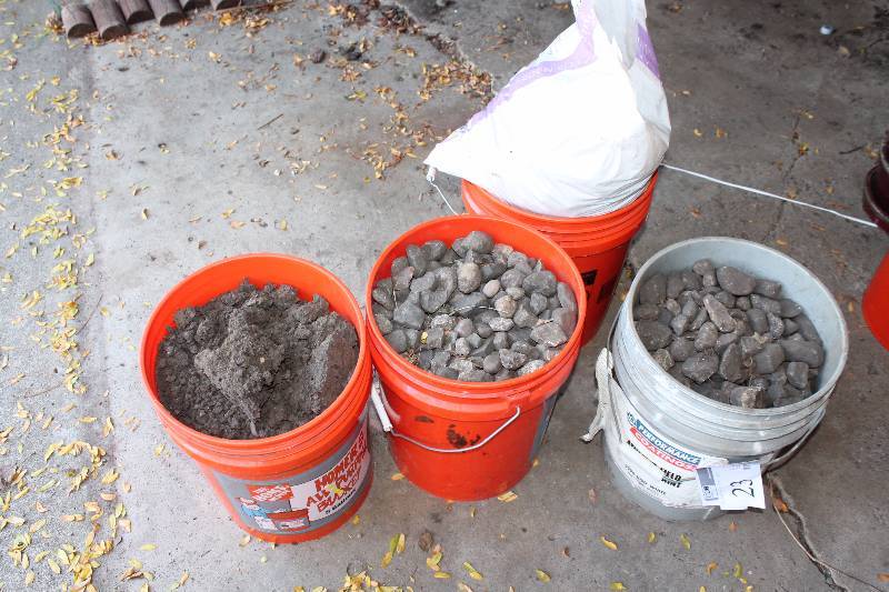 lot 23 image: River Rocks