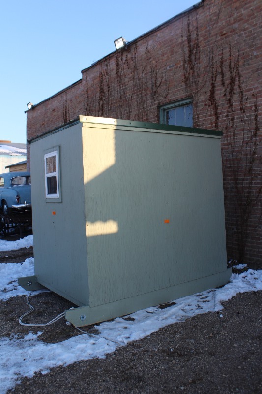 8 x 6 4 Hole Fish House