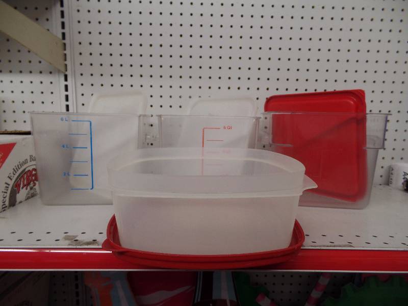 Food storage containers