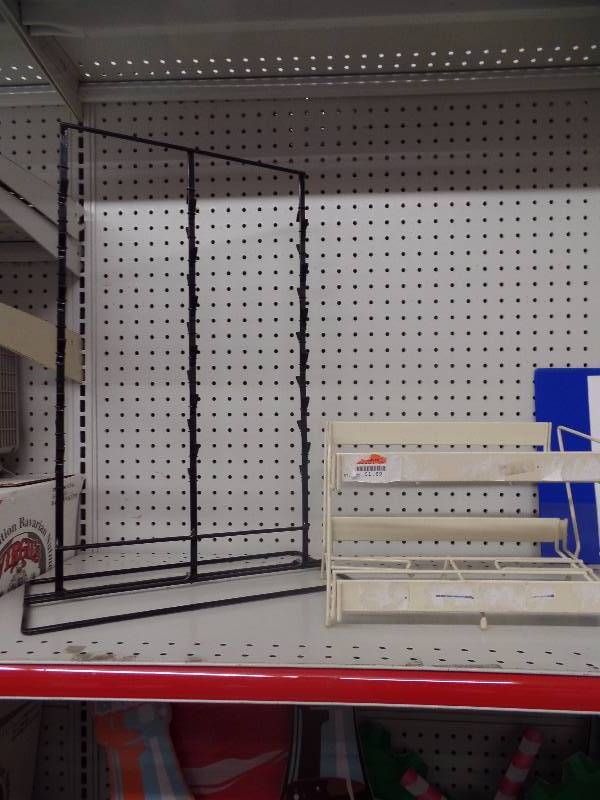 Chip clip strip stand & metal rack