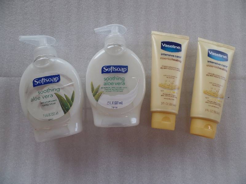 lot 100 image: Personal hygiene soap & lotion