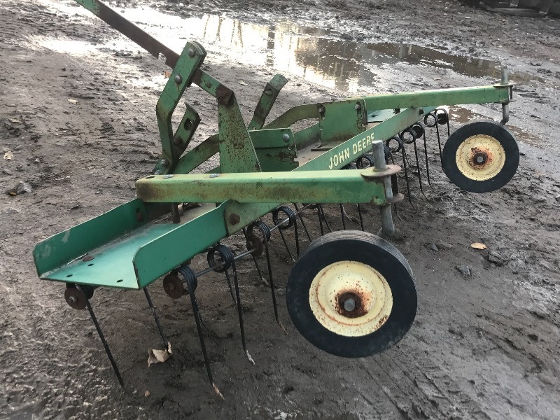 lot 13 image: John Deere De-Thatcher