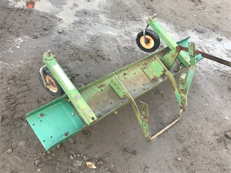 John deere front mount thatcher hot sale