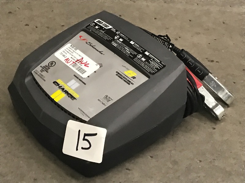 lot 15 image: Schumacher 612Volt Up-To-6Amp Batt...