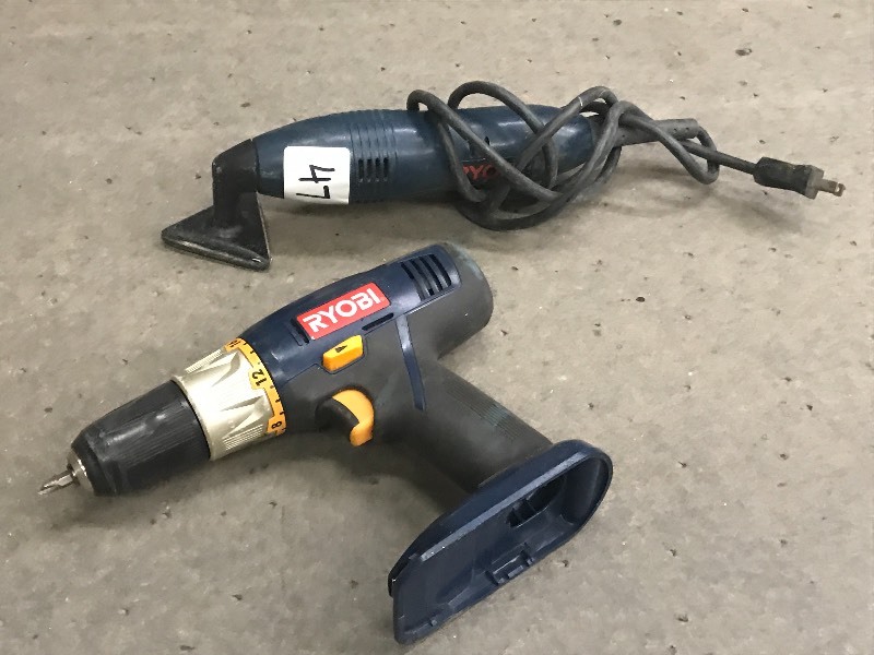 lot 47 image: (1) Ryobi DS1000 Sander & (1) Ryobi...