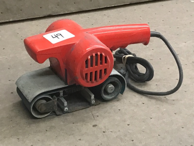 lot 49 image: Wen 3 115Volt Belt Sander ...