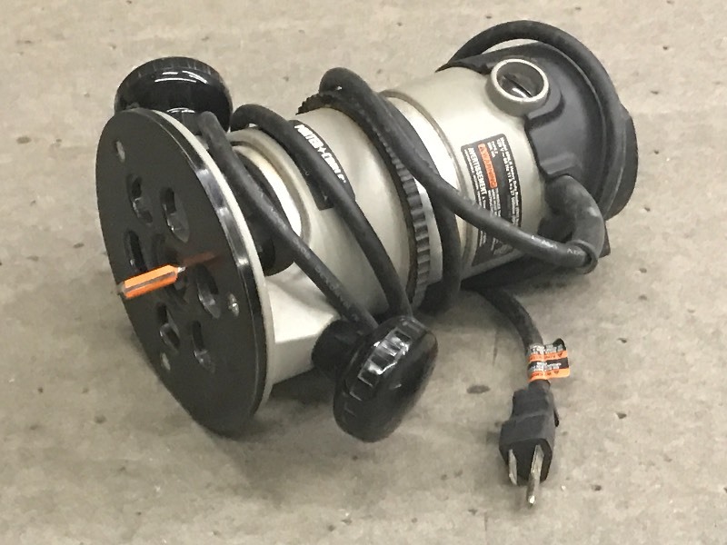 lot 54 image: Porter Cable 1001-T2 115Volt Sander...