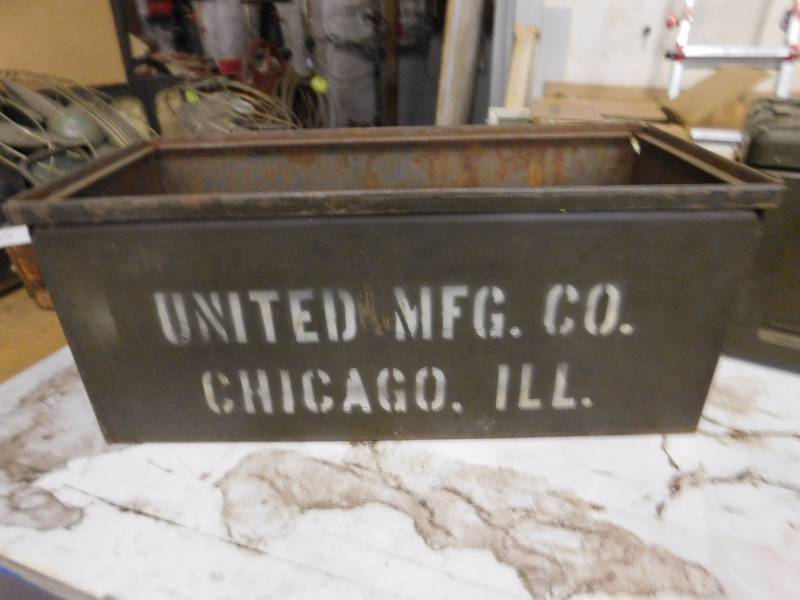 lot 10 image: Misc. Lot of Military Items