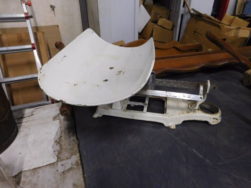 lot 13 image: Misc. Lot of Antique Items