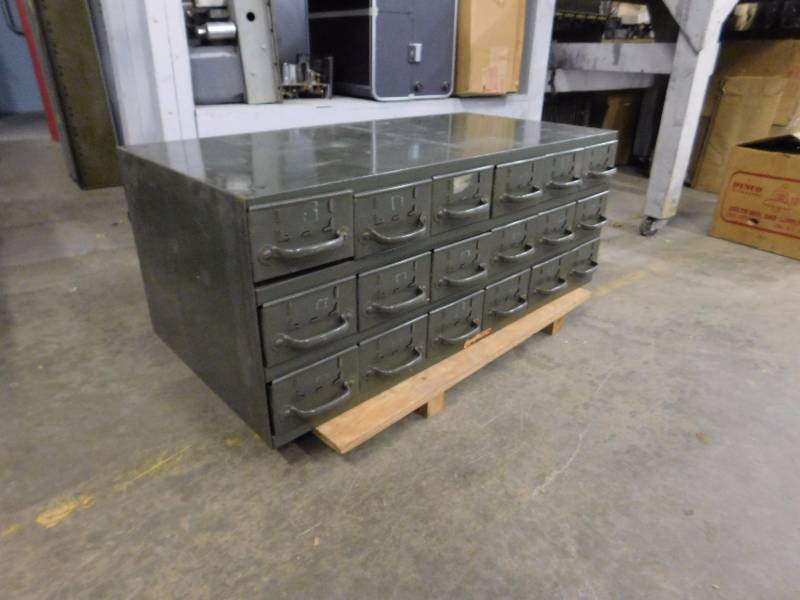 lot 37 image: Equipto Metal Storage Cabinet