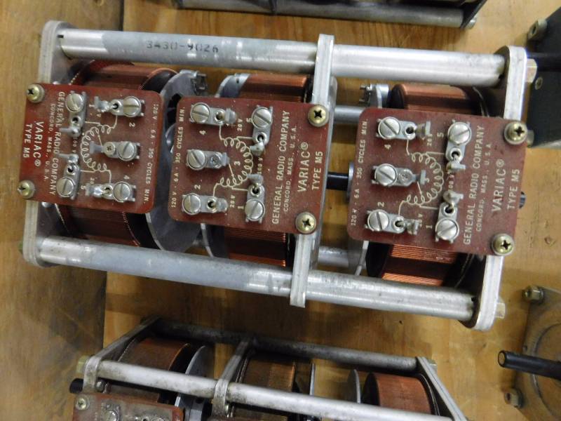 lot 45 image: Lot of 5 Variac Triple Variable Transformers