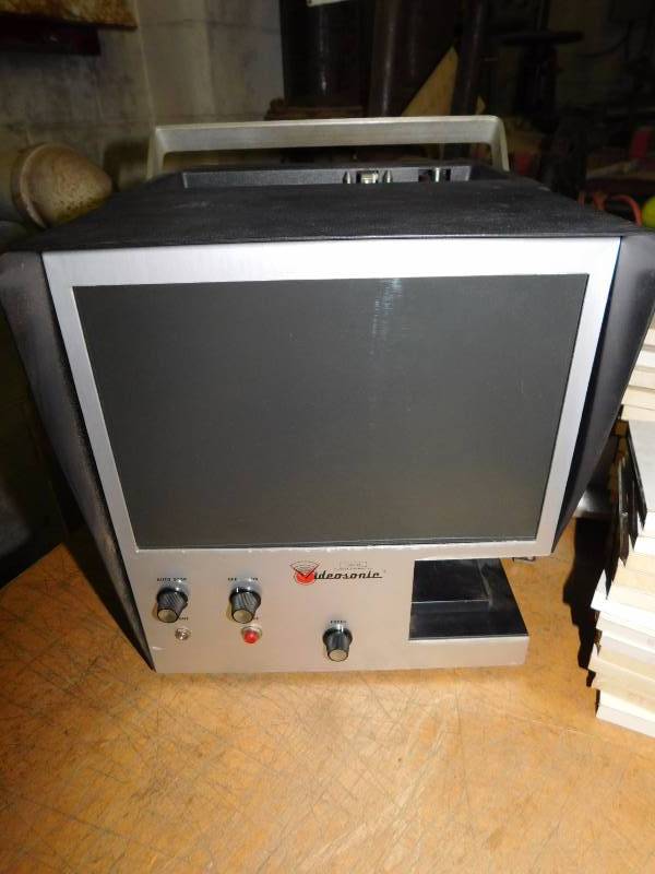 lot 1 image: Videosonic Slide Machine