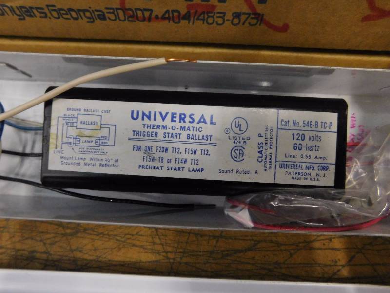 lot 3 image: Universal Therm-O-matic Ballasts