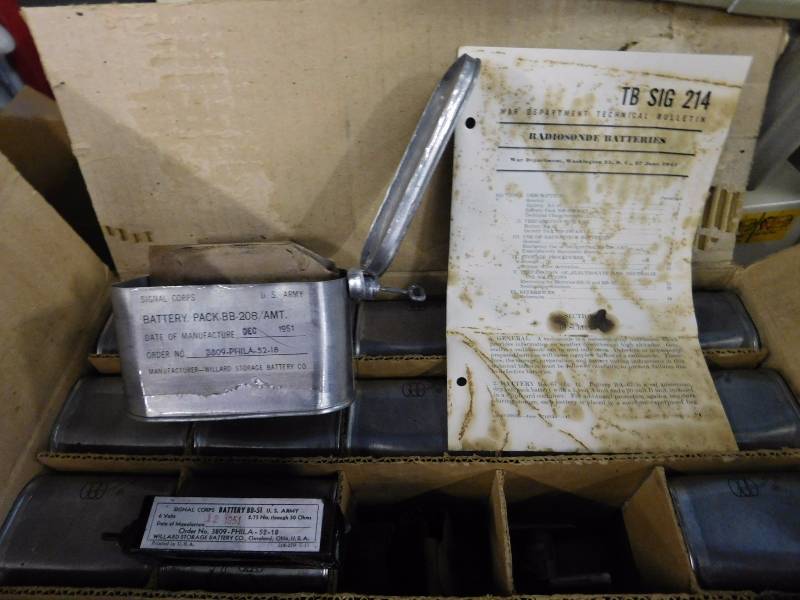 lot 46 image: Sealed U.S. Army Radiosonde Batteries & 2 Justrite Plunger Cans