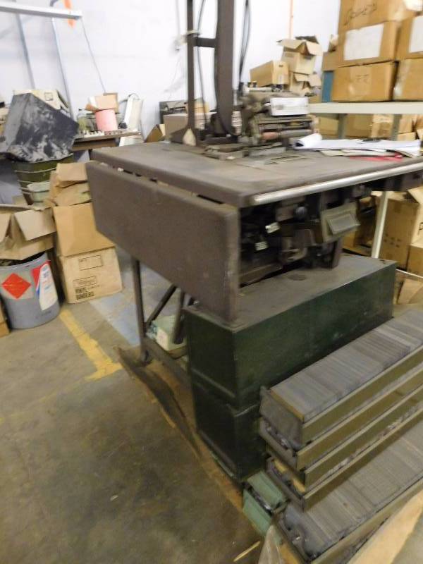 lot 48 image: Antique Addressograph Class1700