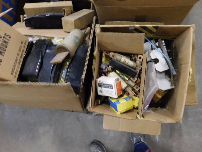 lot 52 image: Pallet Lot of Fuses & Fuse Holders