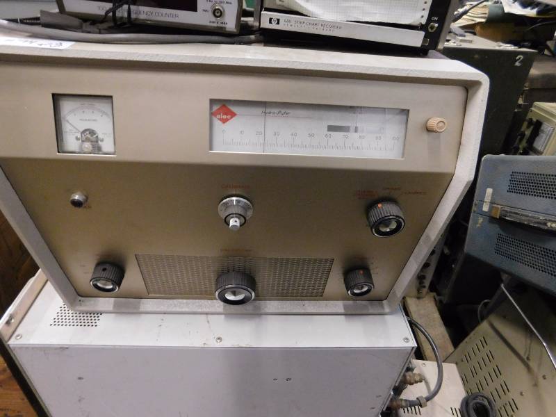 lot 74 image: Pallet Lot of Vintage Electronics #2