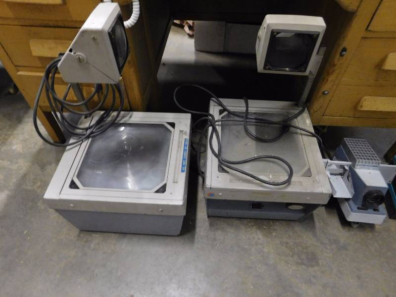 lot 76 image: Large Assortment - grab bag lot - desk