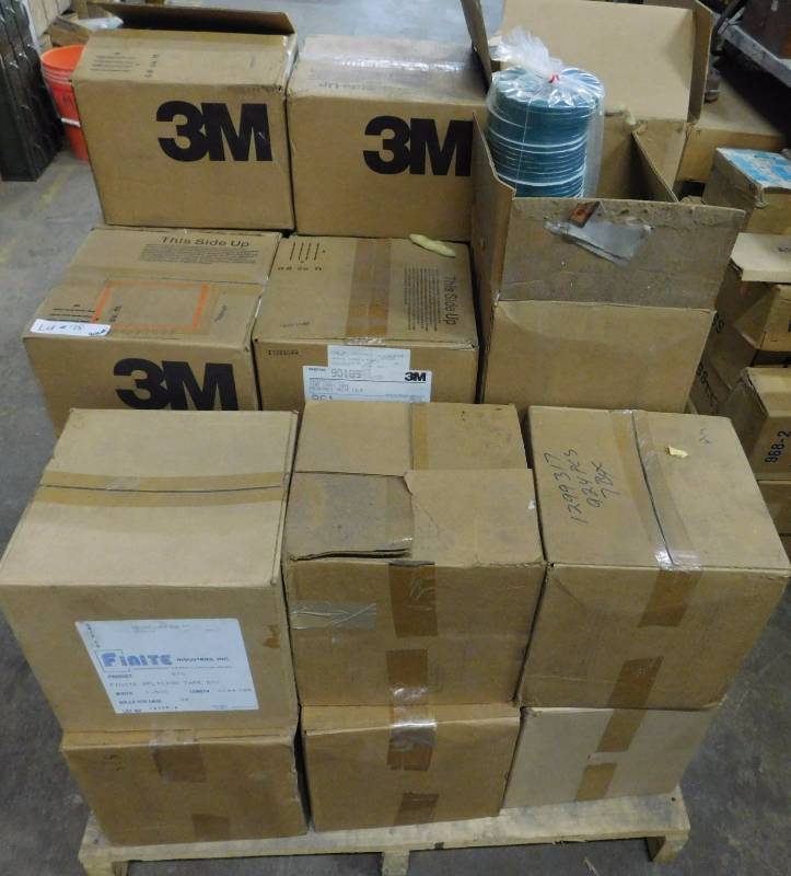 lot 78 image: Pallet Lot of 3M Tape