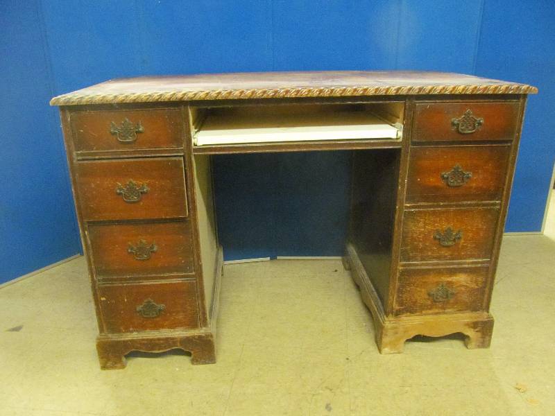 desk