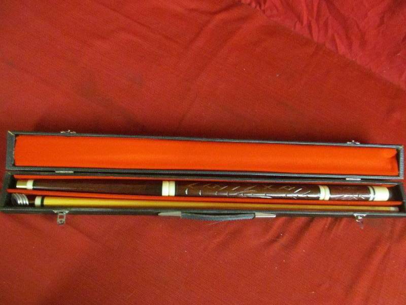 pool cue