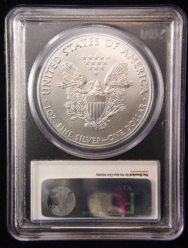 2011 AMERICAN SILVER EAGLE 1 TROY OZ. .999 FINE SILVER DOLLAR GEM BU PCGS