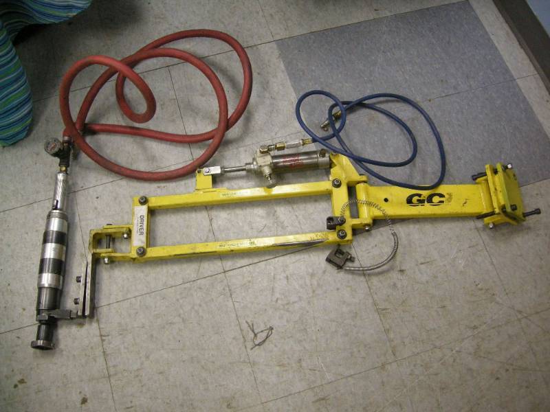 lot 3 image: GCI Torque Reaction Arm with Cleco Nutrunner