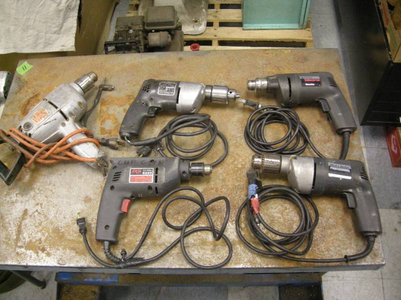 lot 28 image: Heavy Duty Drills