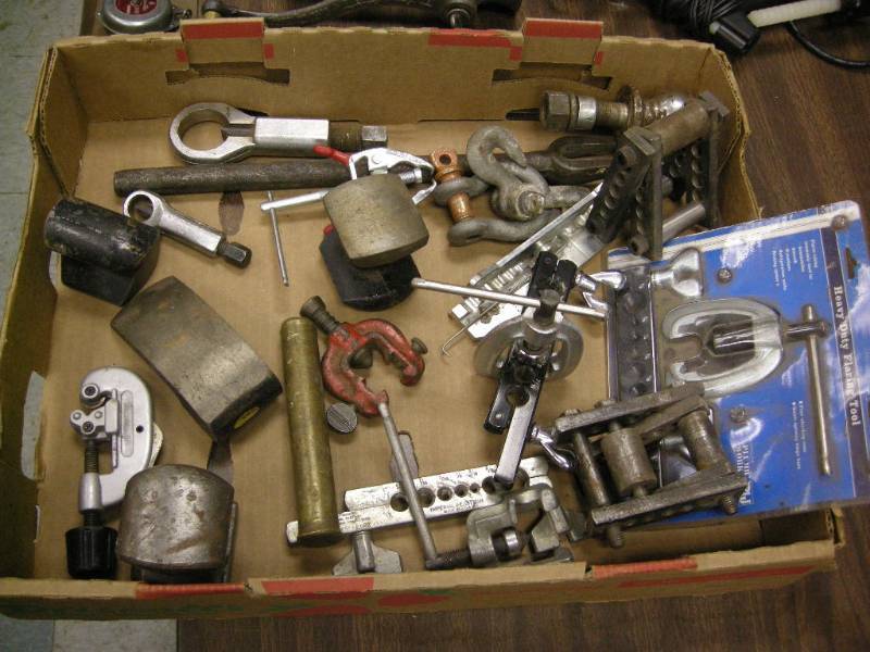 lot 31 image: Misc Automotive, Body, Flaring Tools
