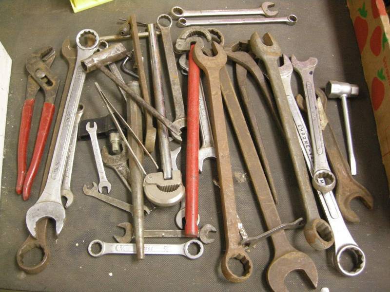 lot 43 image: Misc Wrenches