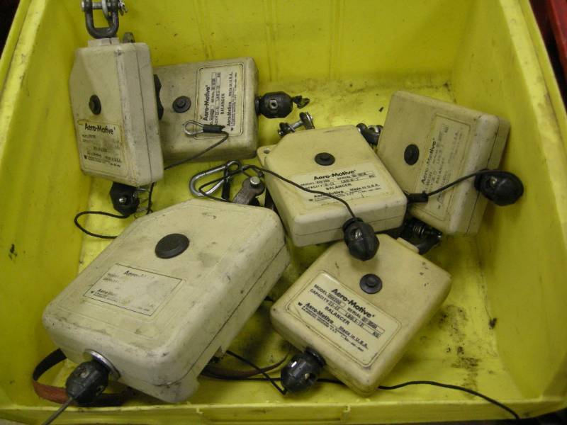 lot 86 image: 6 Aeromotive Tool Balancers