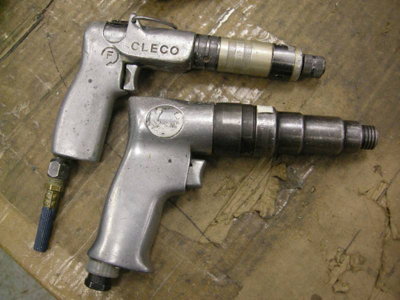 lot 96 image: 2 Pneumatic Hex Gun Screwdrivers