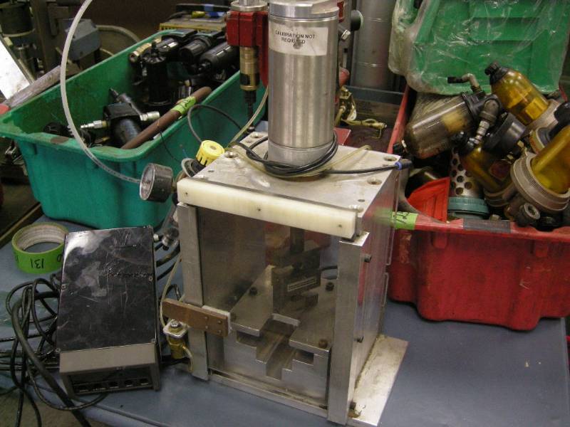 lot 130 image: Custom Press
