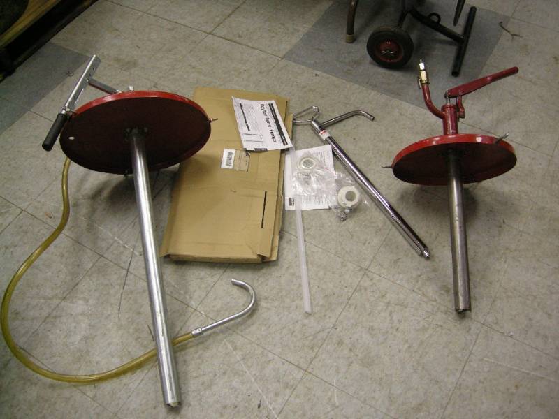 lot 151 image: Barrel Drum Pumps
