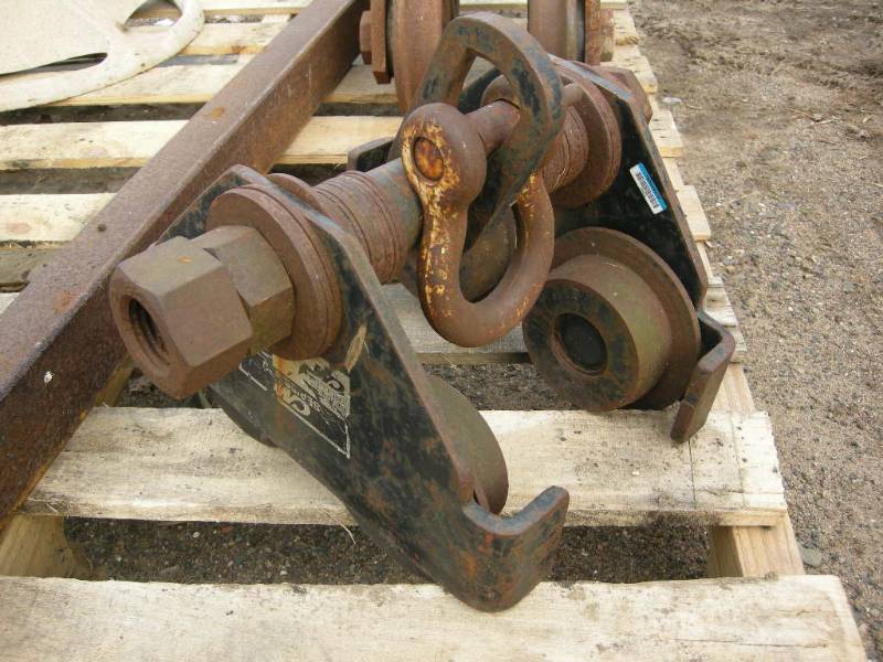 lot 166 image: CM 2 Ton Trolley