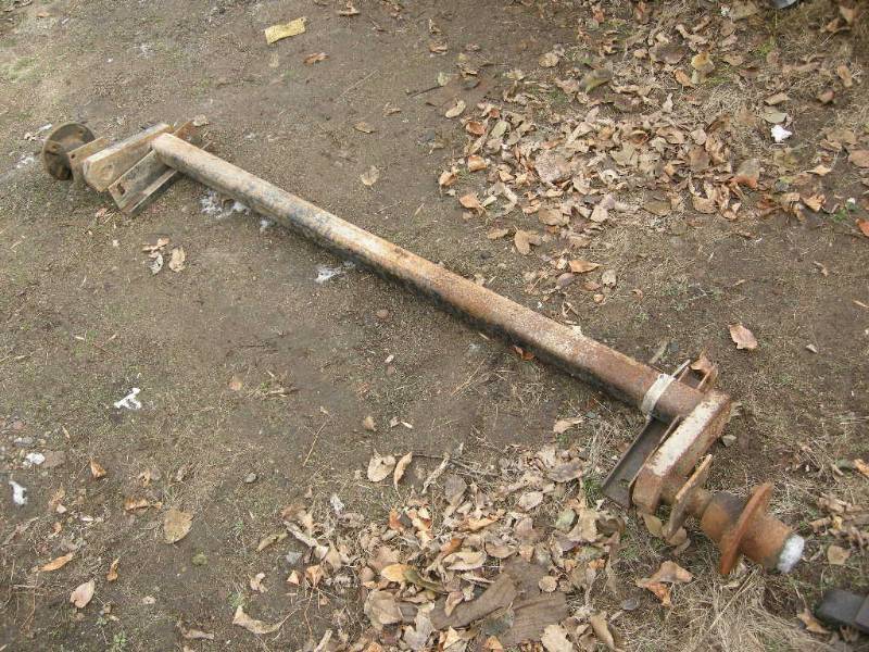 lot 180 image: Utility Trailer Axle