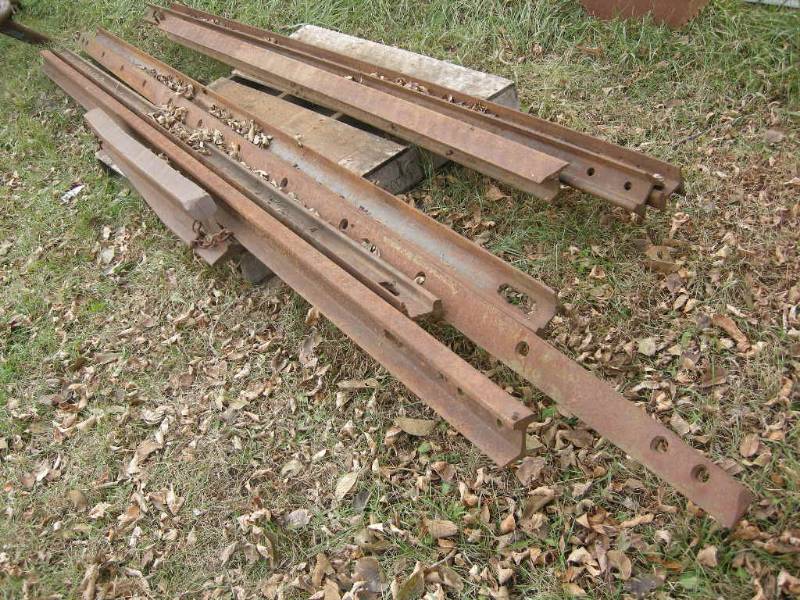 lot 186 image: Heavy Rail I-Beams