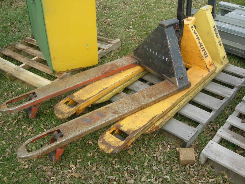 lot 188 image: 3 Pallet Jack Projects