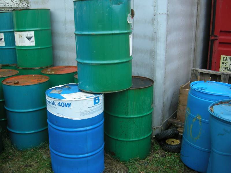 lot 225 image: 3 Steel 55 gallon Barrels