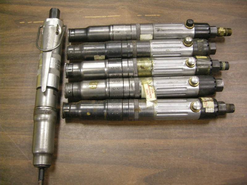 lot 254 image: 6 Aro Pneumatic In-Line ScrewNut Drivers
